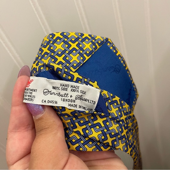 Turnbull & Asser Yellow Silk Necktie Interlocking Blue Square Print - Picture 5 of 5